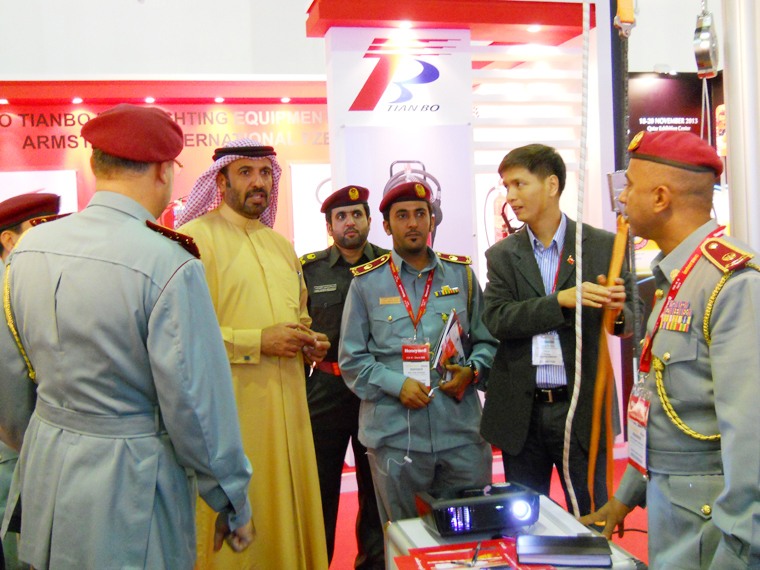 General Directorate of Civil Defence - Dubai Major General was learning the usage of WF descenders